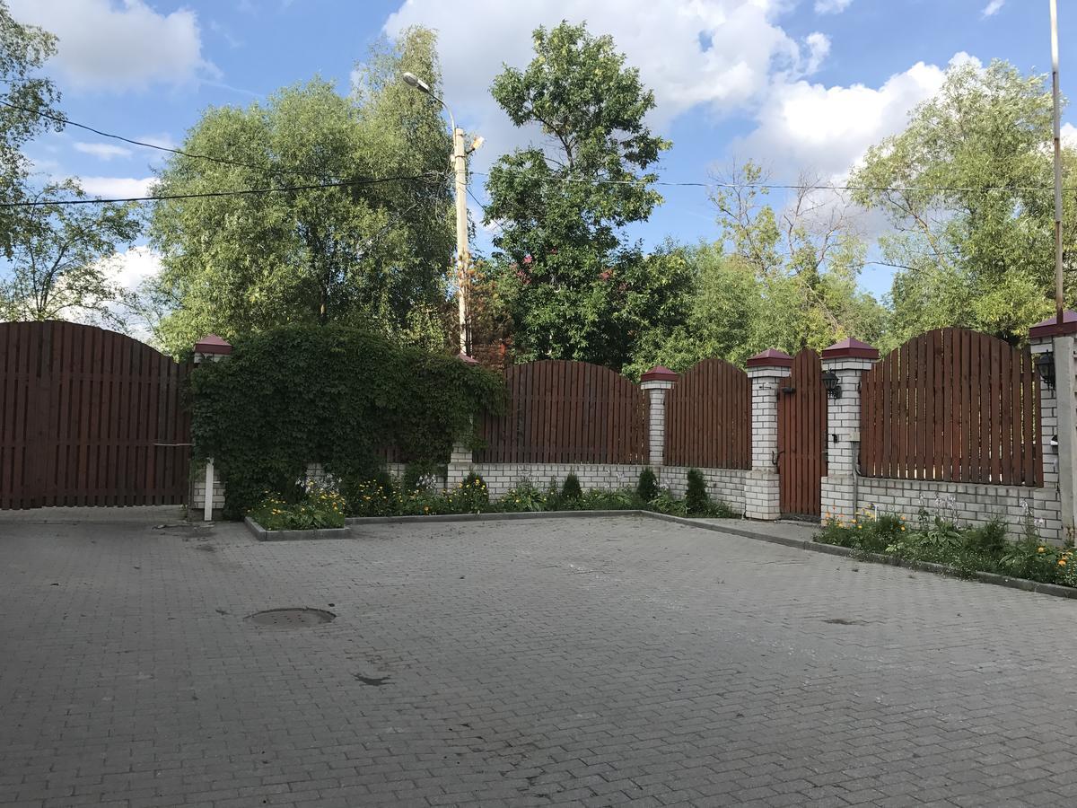 Dva Kryla Inn Iaroslavl Exterior foto